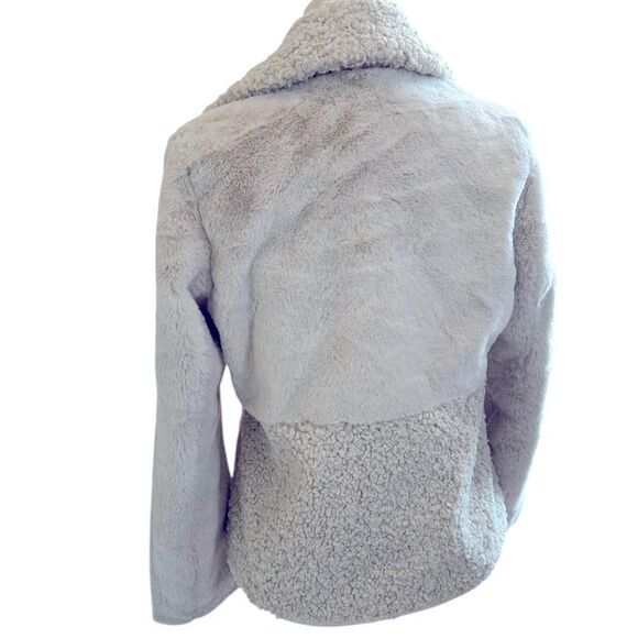 Express new tags, Sherpa / Faux Fur Jacket size extra small - Picture 2 of 7